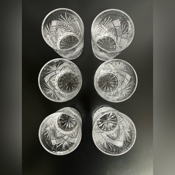 Set of 6 Beautiful Glass-Cut Short Glasses. - Picture 2 of 7
